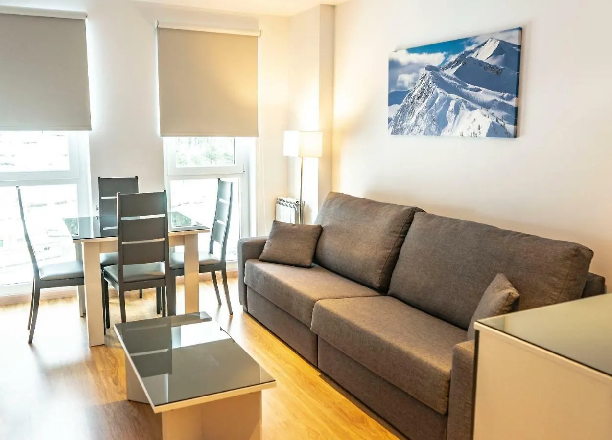 Apartamento Luxury The Lodge Arinsal Ribasol Park